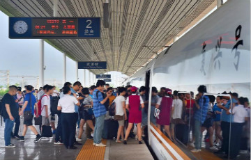 中秋火車票已開售！國慶節(jié)火車票9月2日起開搶！乘車還有這些變化！